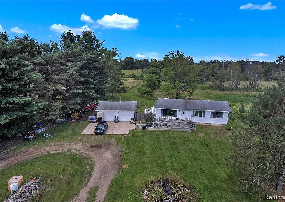 5130 Vines Rd, Howell, MI 48843 MLS 20221023791 Zillow