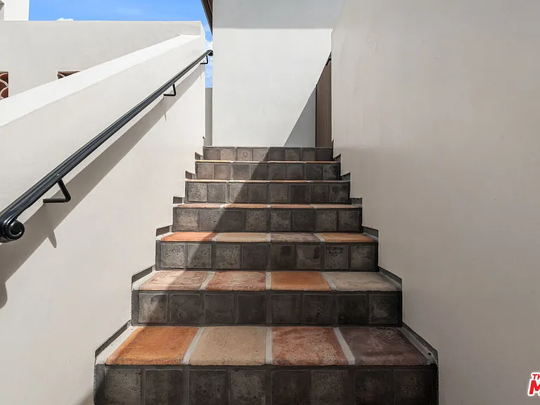 930 Lincoln Blvd #B — Photo 43