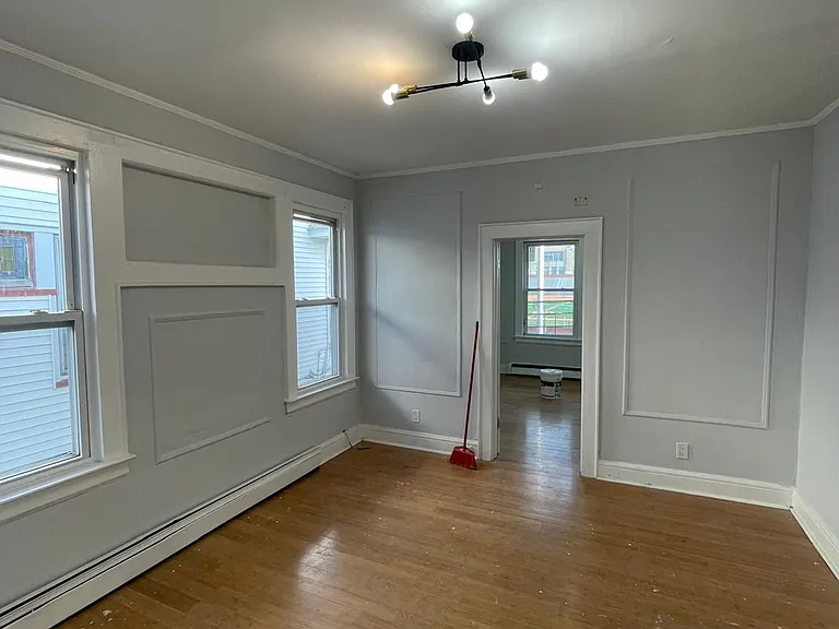 303 Hobson St #2R — Photo 4