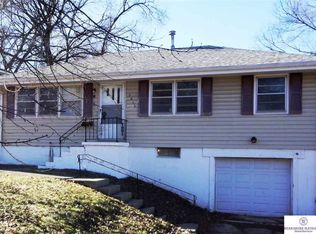 5016 N 61st St, Omaha, NE 68104