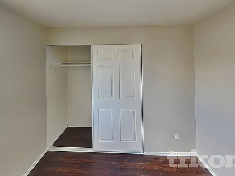 1105 Village Pkwy E — Photo 14