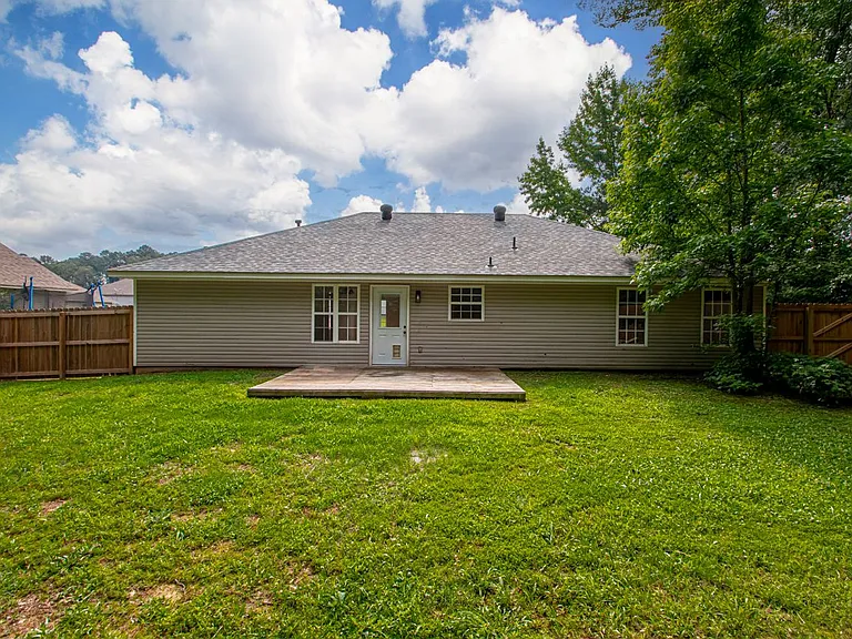 315 Autumn Dr — Photo 25