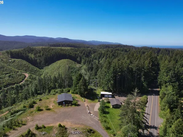 135 SW Wakonda Beach Rd, Waldport, OR 97394