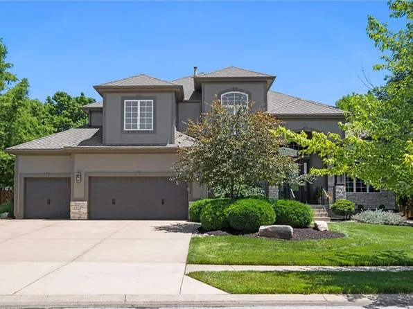 15575 S Gallery St, Olathe, KS 66062