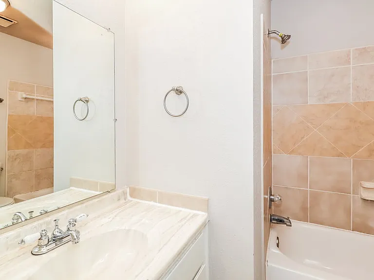 16227 Corsair Rd — Photo 18