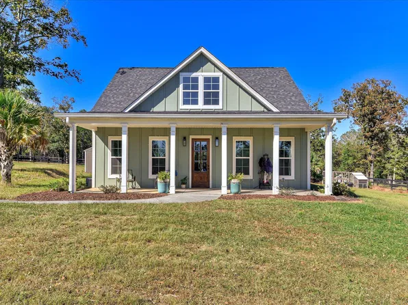 207 Vixen Ln, Beech Island, SC 29842