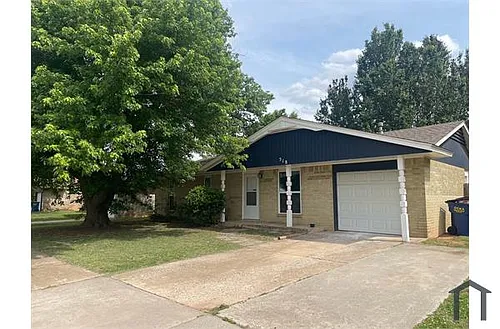518 W Linden Dr Photo 1