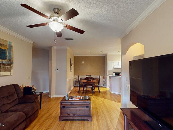4th image of 10000 GATE Parkway #124