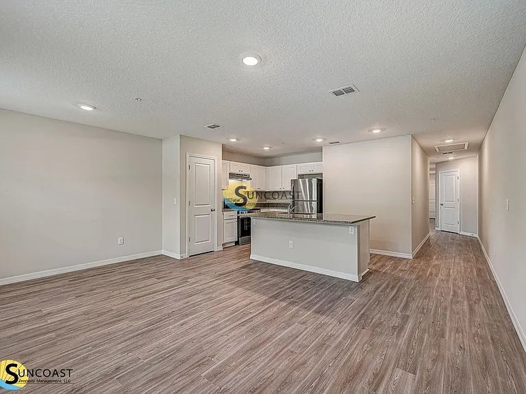 Sunbeam Villas — Photo 144