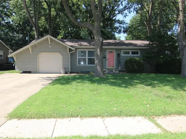 7104 Melrose Ln, Shawnee, KS 66203