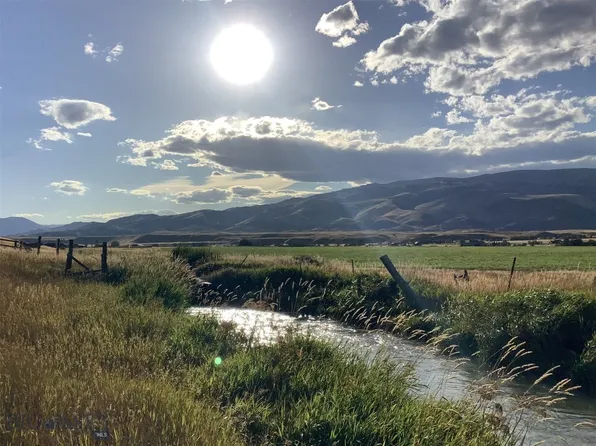 11 Sedona Rd, Livingston, MT 59047
