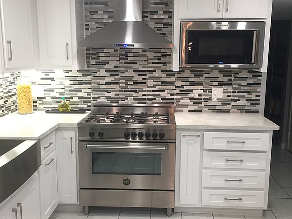 5th image of 10018 La Placita Dr