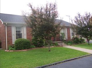 12 Hampton Sq, Crossville, TN 38555