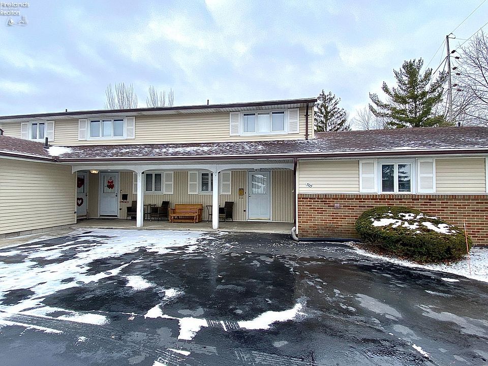 1st image of 505 Liberty Dr APT B
