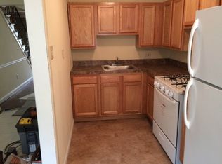 32 Concord Rd, Darby, PA 19023