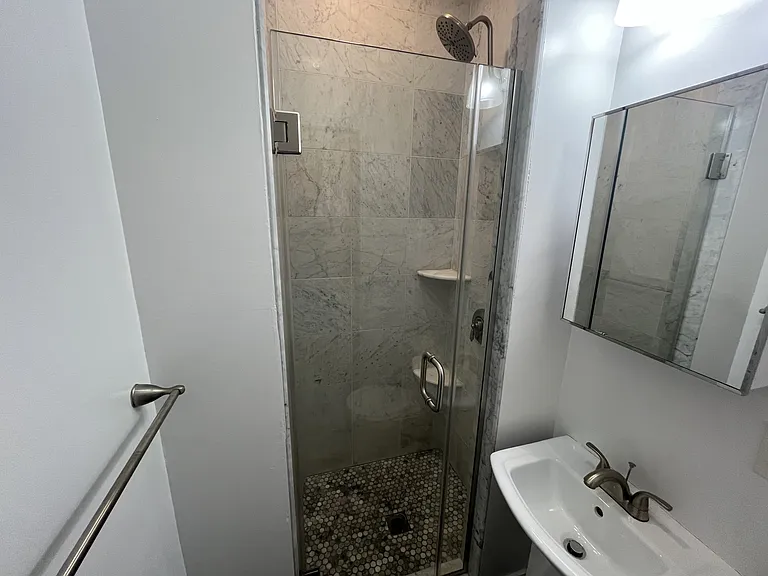 24 Phillips St #2BW — Photo 4