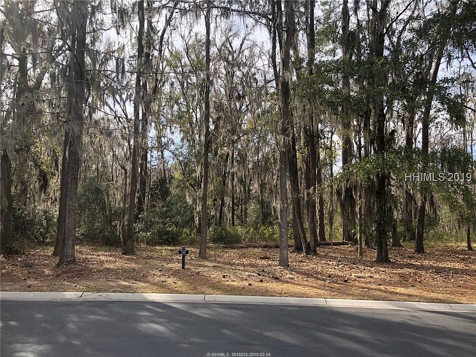 2nd image of 65 Lexington Dr