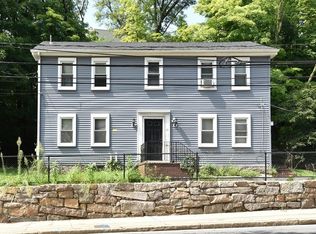 13 Main St APT 4, Framingham, MA 01702