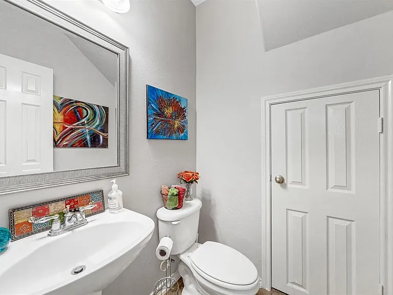 25214 Finchgrove Ln — Photo 10