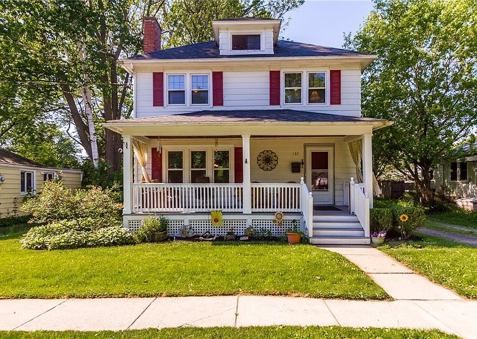 1st image of 132 Granger St