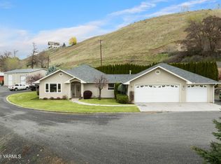 201 N Galloway Dr, Yakima, WA 98908