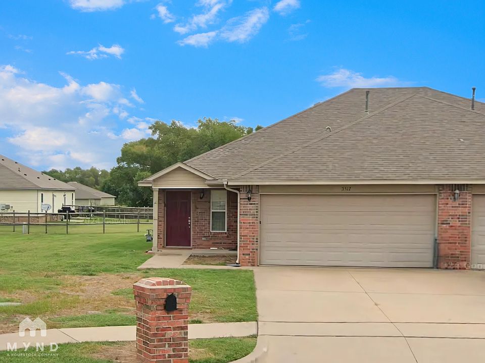 1st image of 3512 E Fairmont St #3512