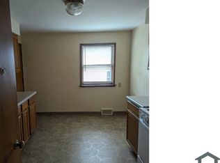 111 Regan St #2, Rockford, IL 61107