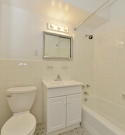5th image of 200 E 27th St APT 6J