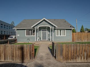 512 N Holly St, Medford, OR 97501