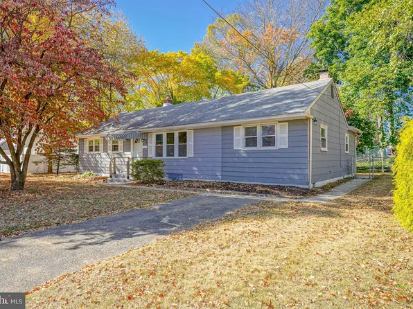 26 Thornton Pl, Mount Holly, NJ 08060