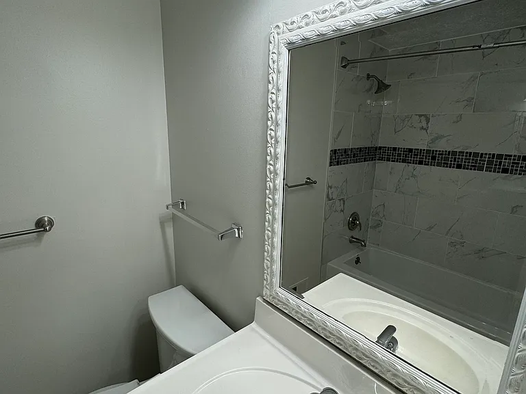 Shared bath for bedroom 1 and 2