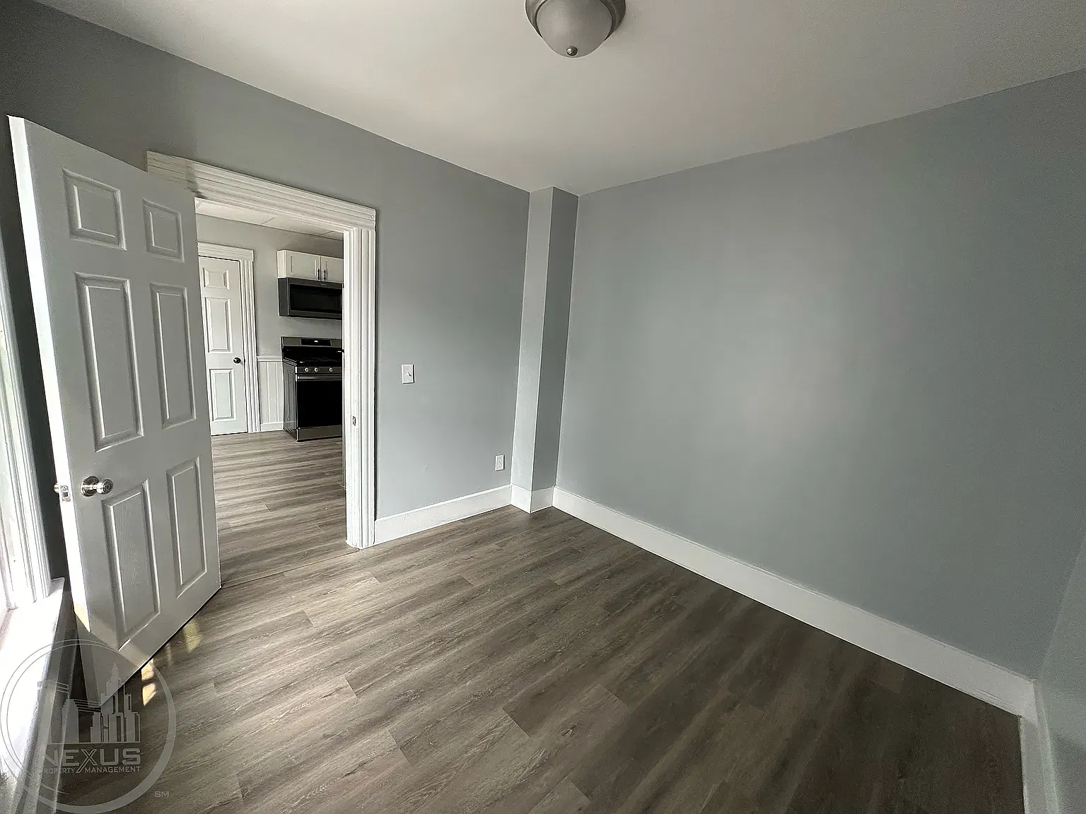 3 bed, 1250 sqft, $2,500 — Photo 4