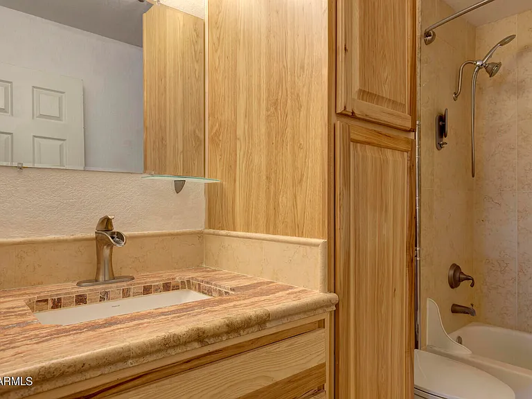 1440 N Idaho Rd #1035 — Photo 16