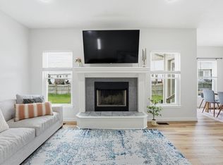 833 N Sumac St, Gardner, KS 66030
