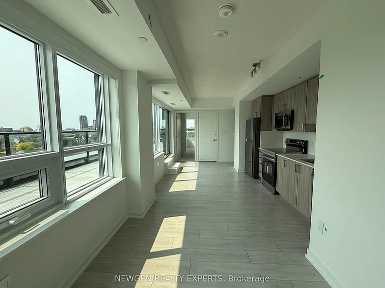 556 Marlee Ave #912 — Photo 6