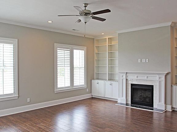3rd image of 867 Cannonsgate Dr