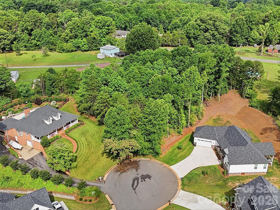 1st image of 3710 Whitney Dr