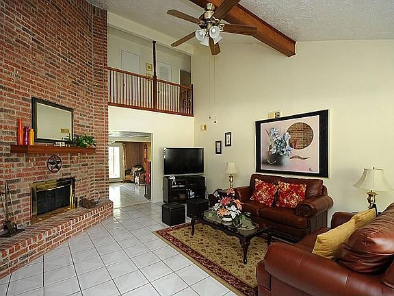 4th image of 19814 Faye Oaks Ct