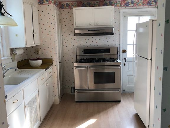 Sunny Kitchen, outside exit
