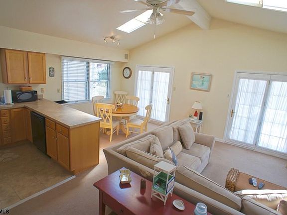 3rd image of 110 Wesley Ave #110
