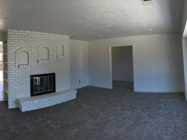 1035 Red Bud Cir — Photo 7