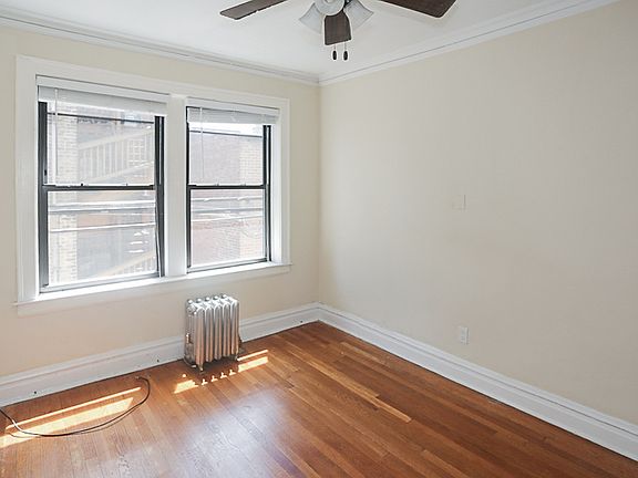 2nd image of 4717 1/2 N Leavitt St #2
