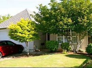 8725 SW Stono Dr, Tualatin, OR 97062