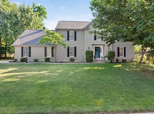52100 Fall Creek Dr, Granger, IN