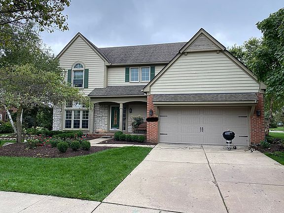 2nd image of 45165 Turnberry Ct