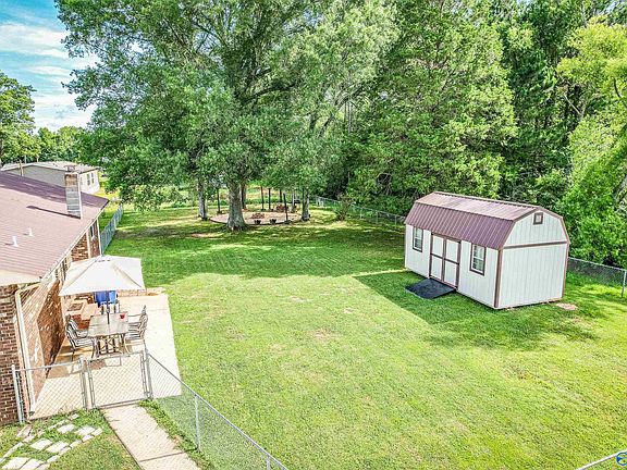 3rd image of 120 Anderton Ln