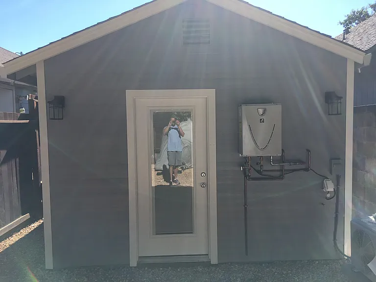 204 Gilbert Dr — Photo 8
