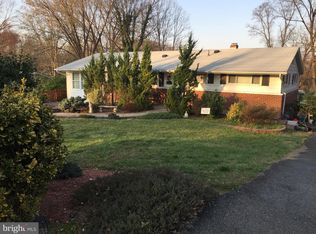 6221 Driftwood Dr, Alexandria, VA 22310