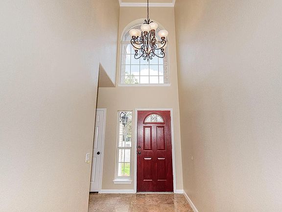 3rd image of 11505 Emerald Falls Dr