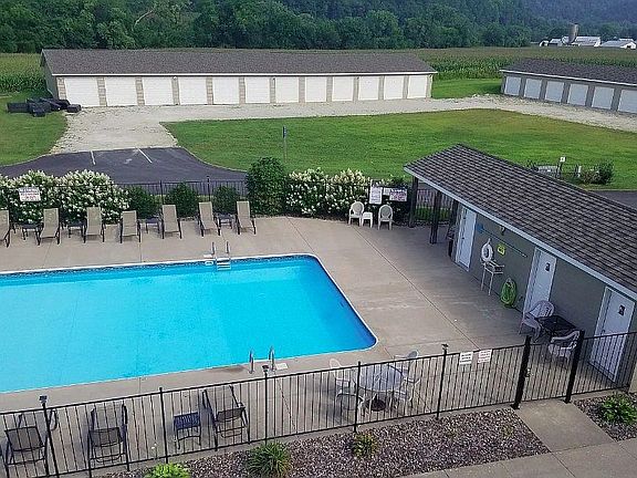 2nd image of 603 Sandy Point Rd #113